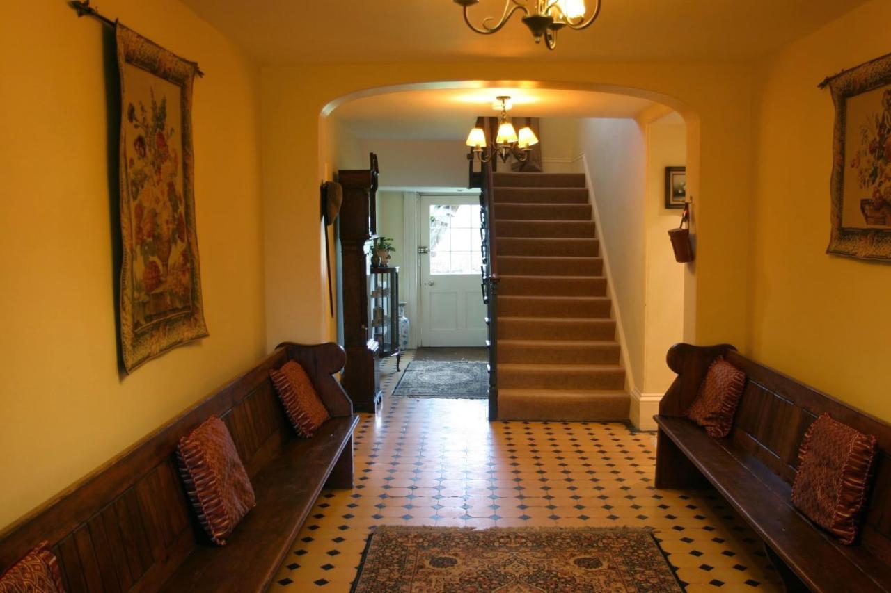 Bridge Farmhouse - Eight Ensuite Bedrooms Salisbury Exterior photo